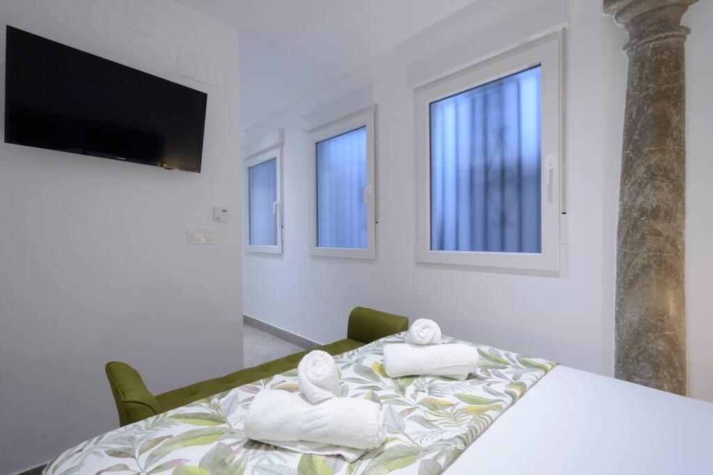 Apartamento Ayres Гранада Екстериор снимка
